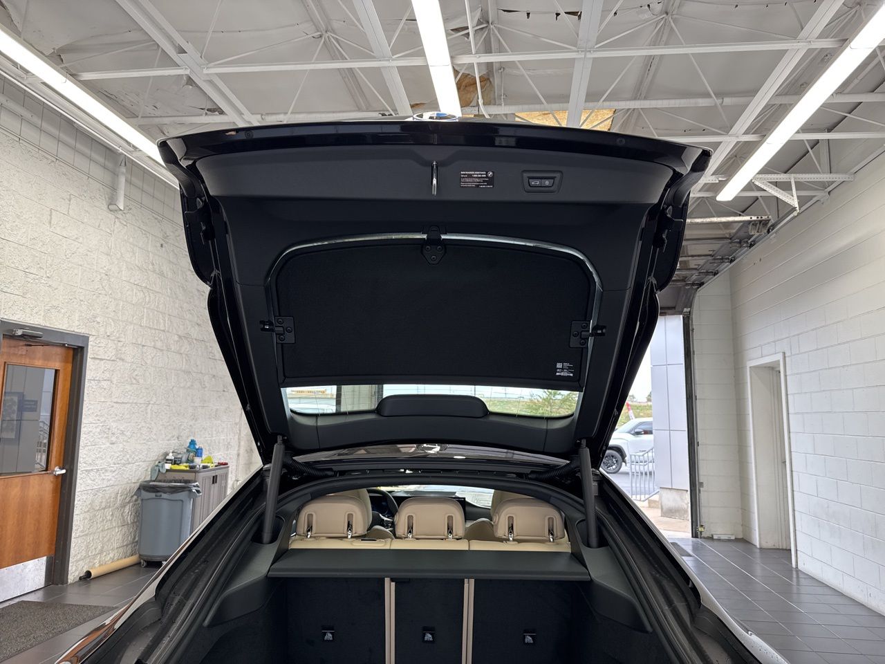 2025 BMW i4 40 - Photo 10