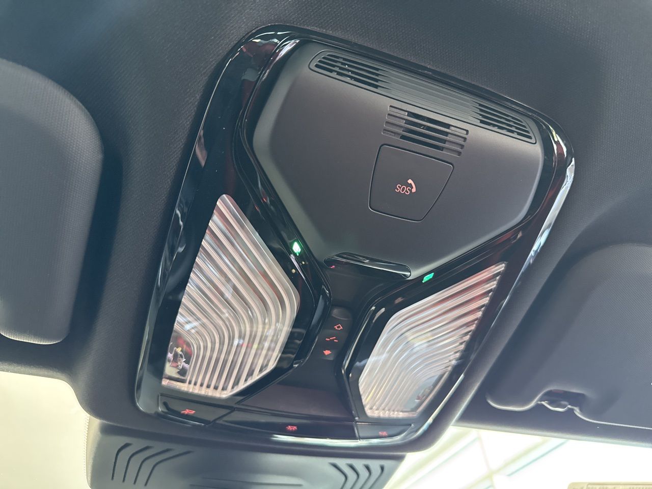 2025 BMW X4 M X4 M - Photo 32