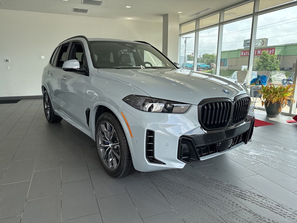 New 2026 BMW X5 PHEV SUV
