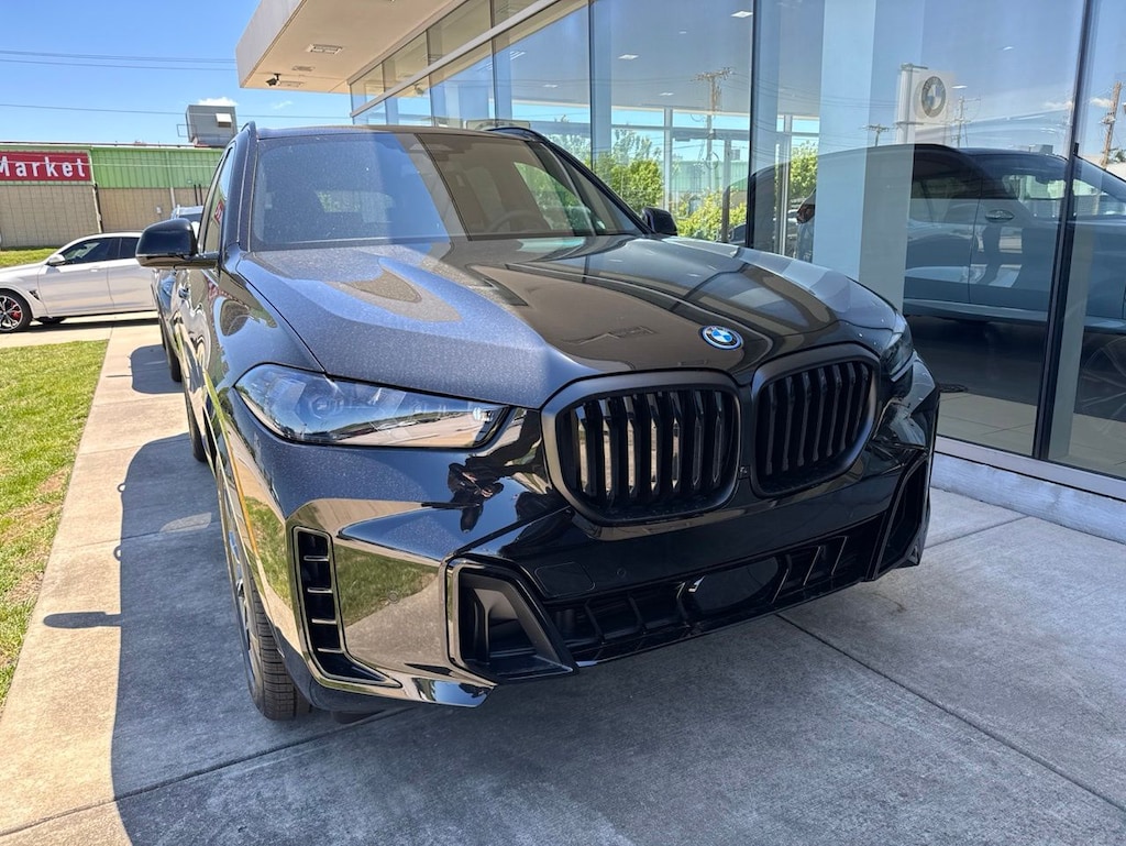 New 2026 BMW X5 PHEV SUV