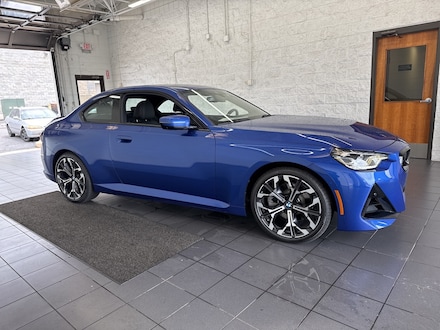 2025 BMW 230i Coupe