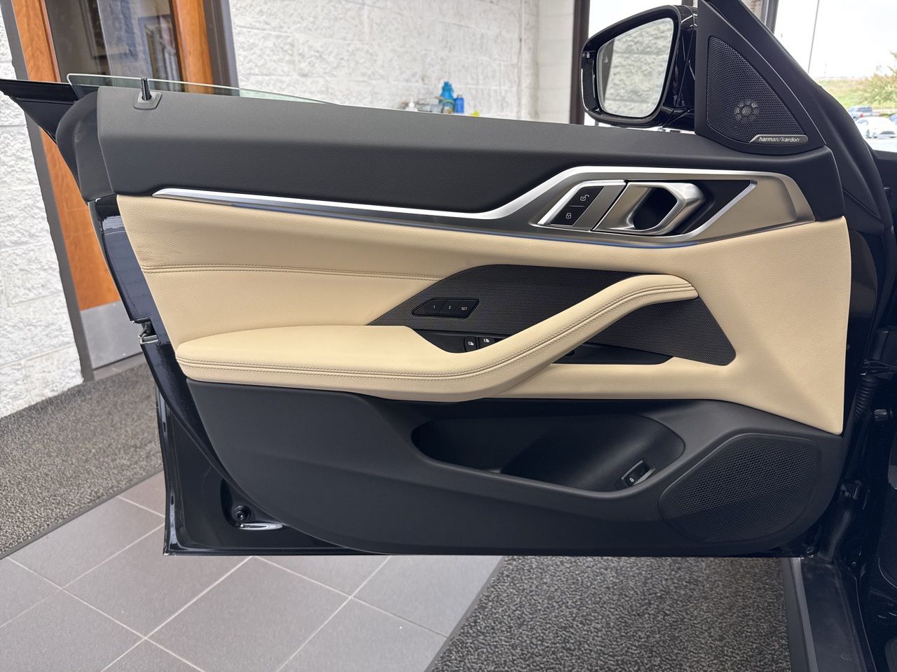 2025 BMW i4 40 - Photo 39