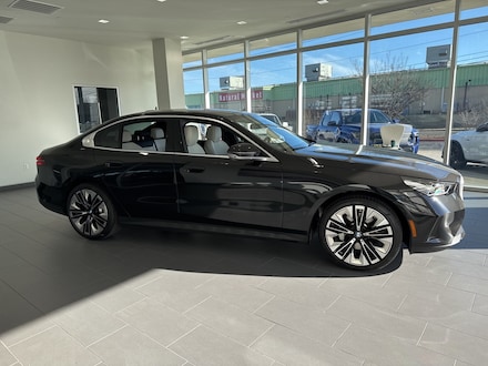 2025 BMW 5 Series 530i xDrive Sedan