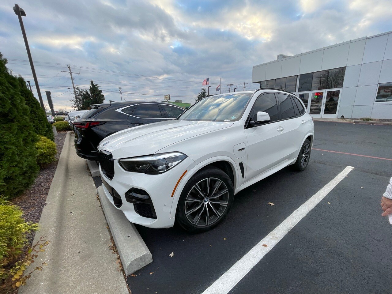2023 Bmw X5 xDrive45e photo 2