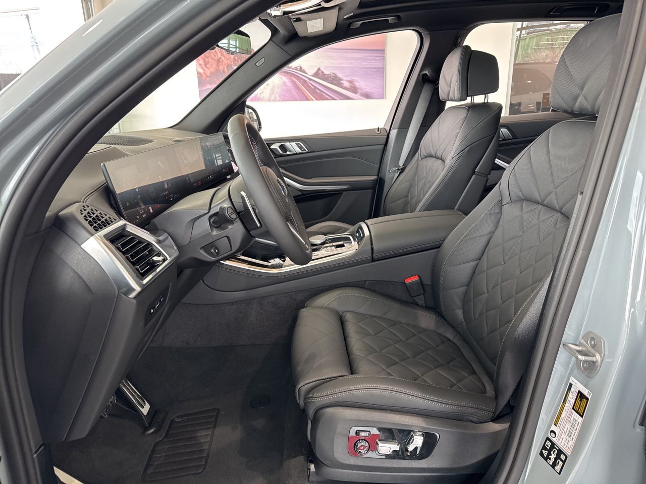 2026 BMW X5 M60i - Photo 14