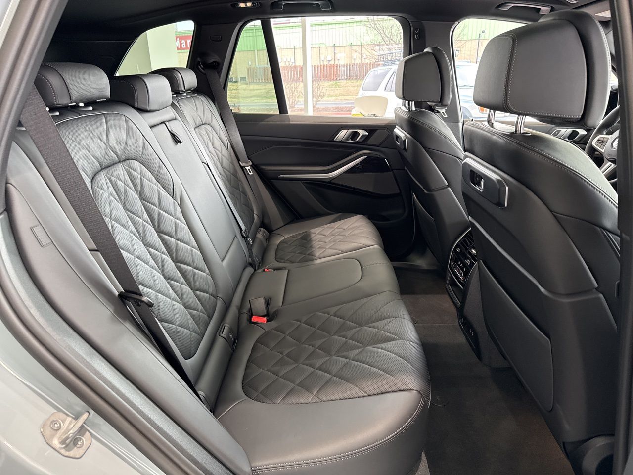 2026 BMW X5 M60i - Photo 46