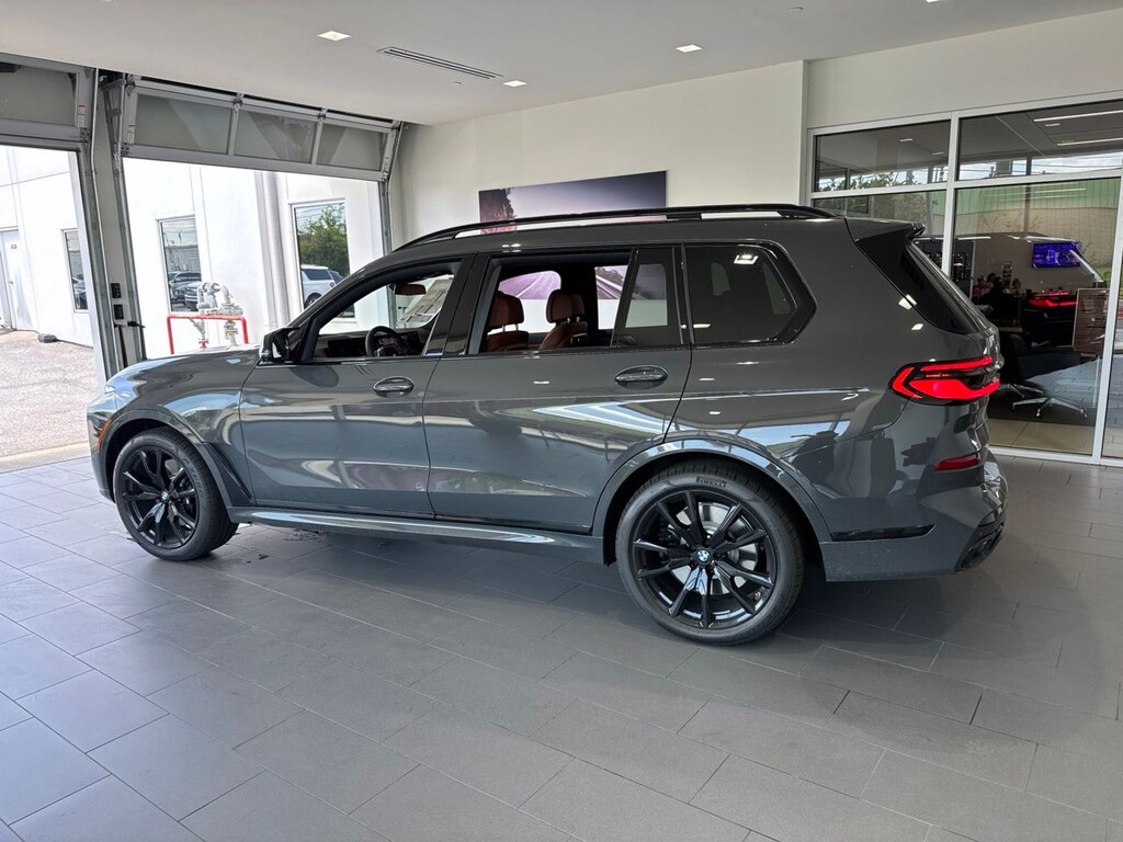 New 2027 BMW X7 M60i SUV