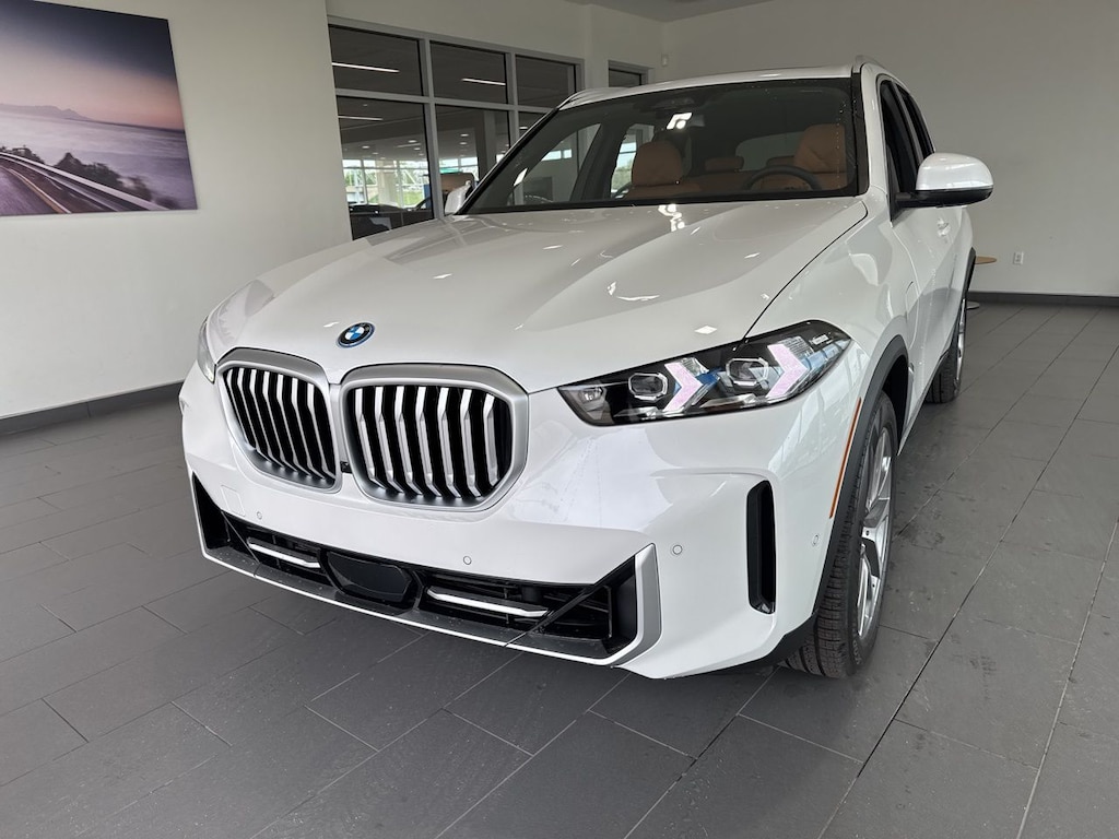 New 2026 BMW X5 PHEV SUV