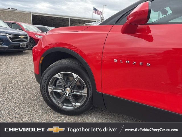 2023 Chevrolet Blazer 2LT photo 4