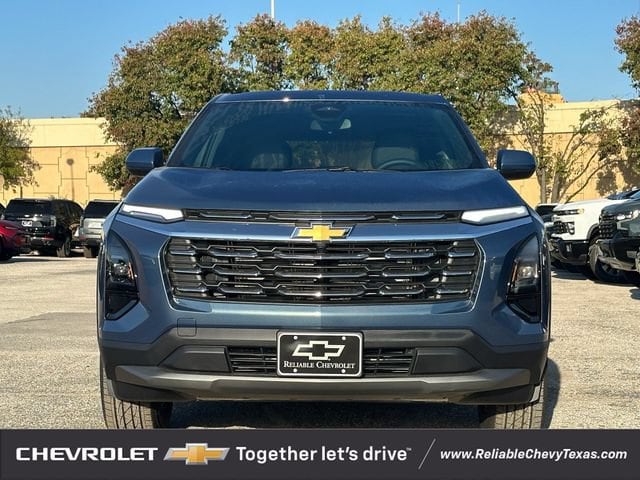 2027 Chevrolet Equinox LT - Photo 7