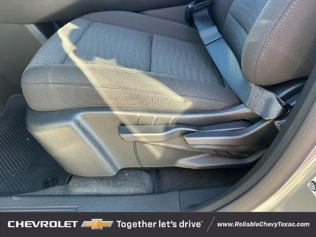 2027 Chevrolet Equinox LT - Photo 27