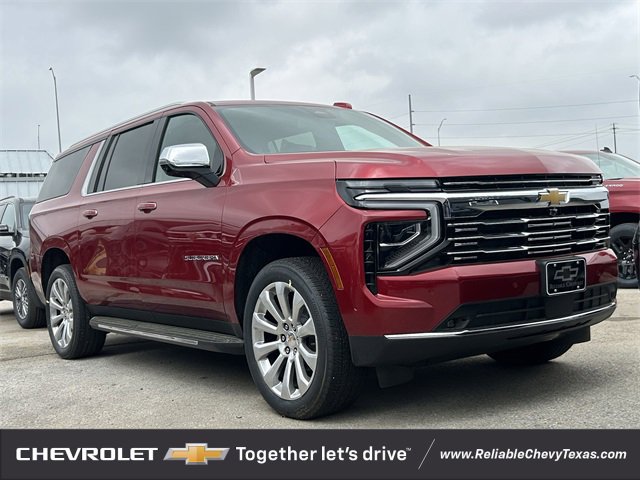 2025 Chevrolet Suburban Premier photo 2