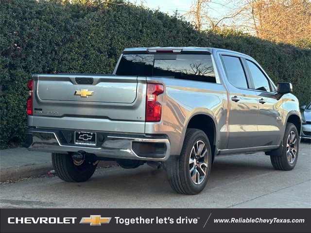2025 Chevrolet Silverado 1500 LT photo 4
