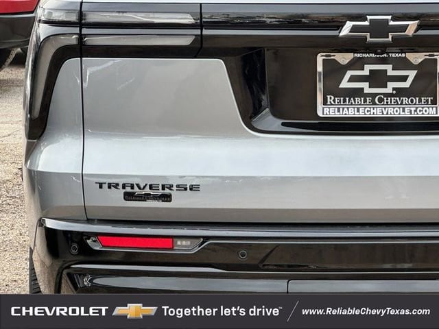 2025 Chevrolet Traverse RS - Photo 6