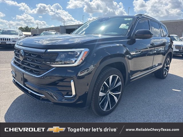 2025 Volkswagen Atlas SEL Premium R-Line photo 2