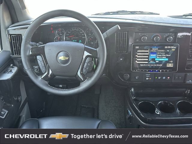 2025 Chevrolet Express Cargo Work Van - Photo 14