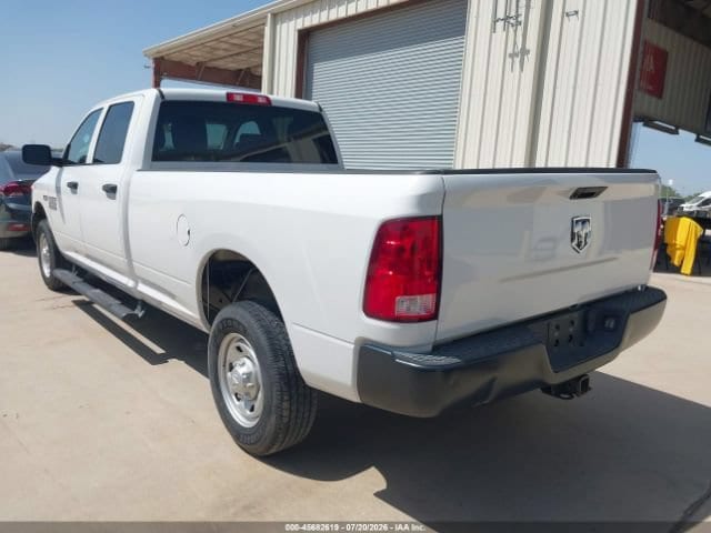 Used 2018  Ram Tradesman image 3