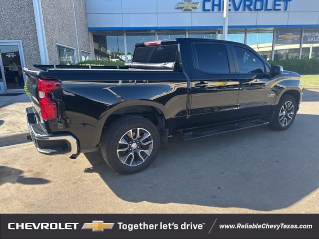 Used 2021 Chevrolet Silverado 1500 LT Truck Crew Cab