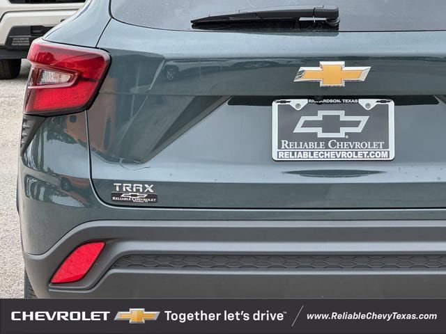 2026 Chevrolet Trax LS - Photo 6
