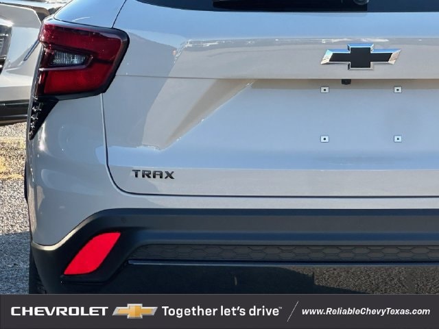 2026 Chevrolet Trax RS - Photo 6