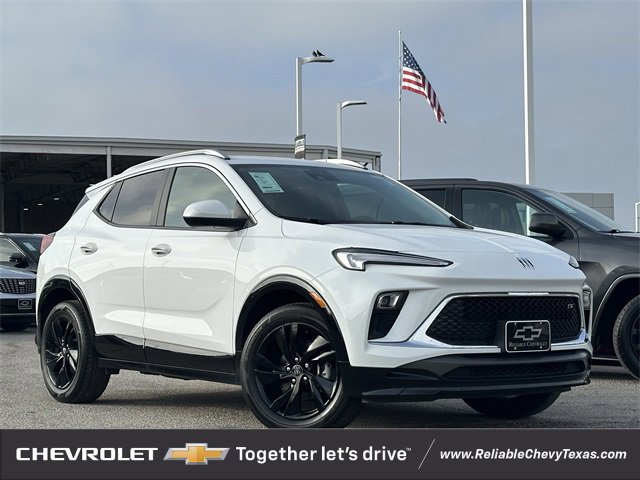 2024 Buick Encore GX Sport Touring's photo