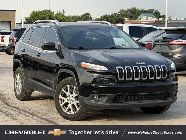 Used 2017 Jeep Cherokee Latitude with VIN 1C4PJMCS3HW564606 for sale in Richardson, TX