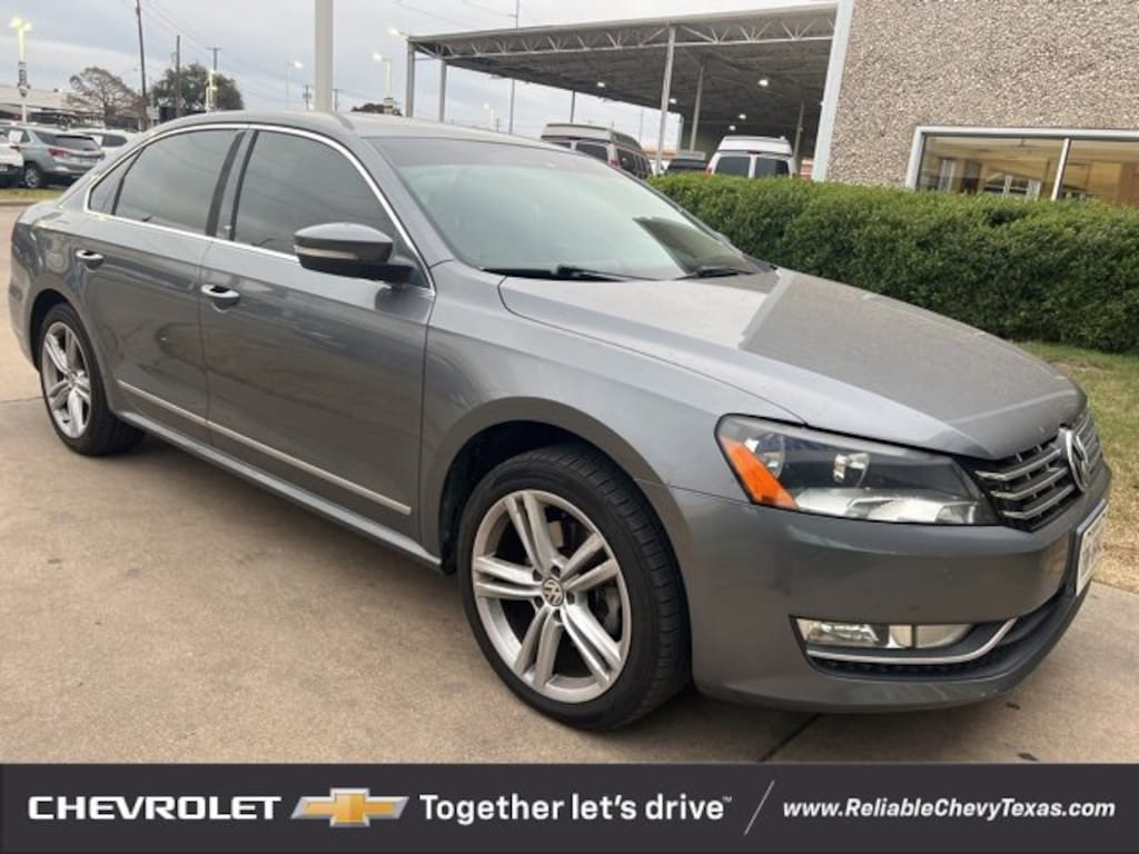 Used 2014 Volkswagen Passat 2.0L TDI SEL Premium Sedan