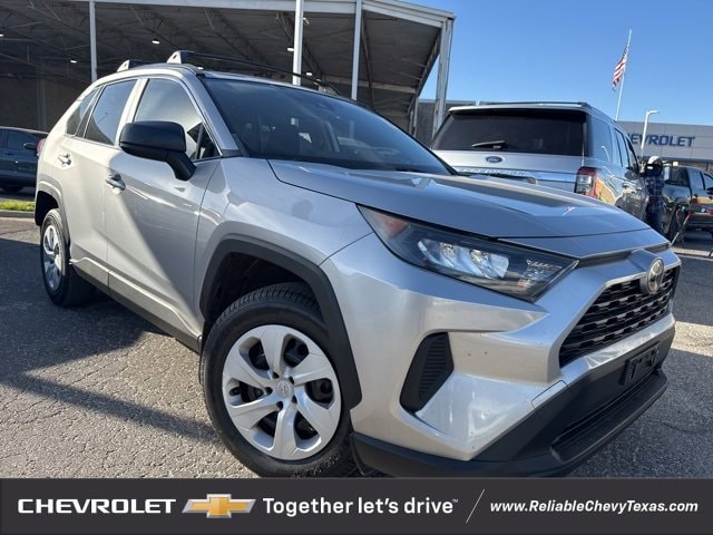 2019 Toyota RAV4 LE