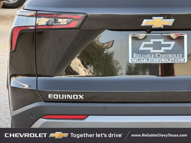 2027 Chevrolet Equinox LT - Photo 6
