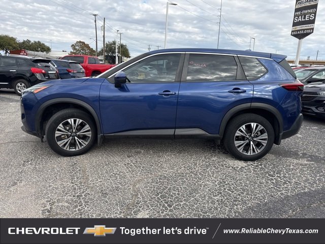 2023 Nissan Rogue SV photo 4