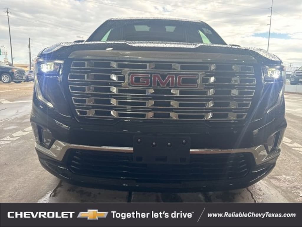 Certified 2025 GMC Acadia Denali SUV