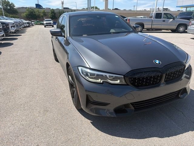 2021 BMW 3 Series 330i Sedan's photo