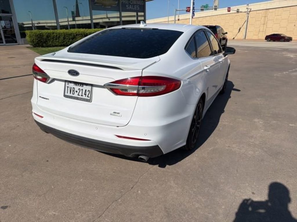 Used 2020 Ford Fusion SE Sedan