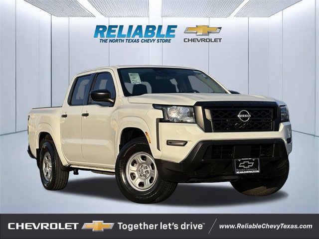 2022 Nissan Frontier S's photo