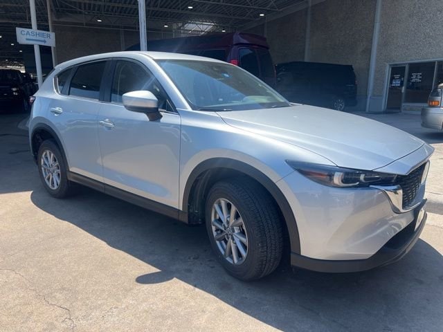 2023 Mazda CX-5 S Select Package Auto AWD's photo