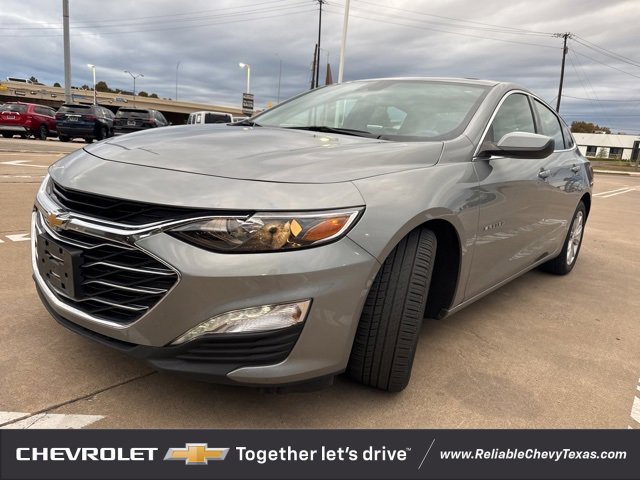 2023 Chevrolet Malibu 1LT photo 3