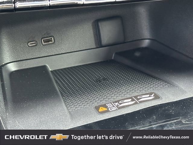 2025 Chevrolet Traverse LT - Photo 18