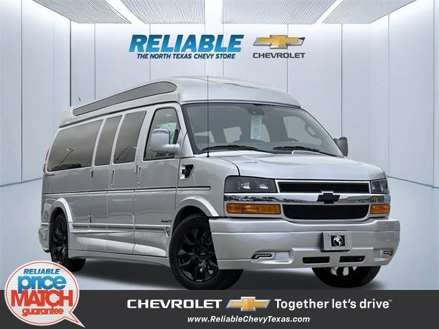 2025 Chevrolet Express Cargo Work Van's photo