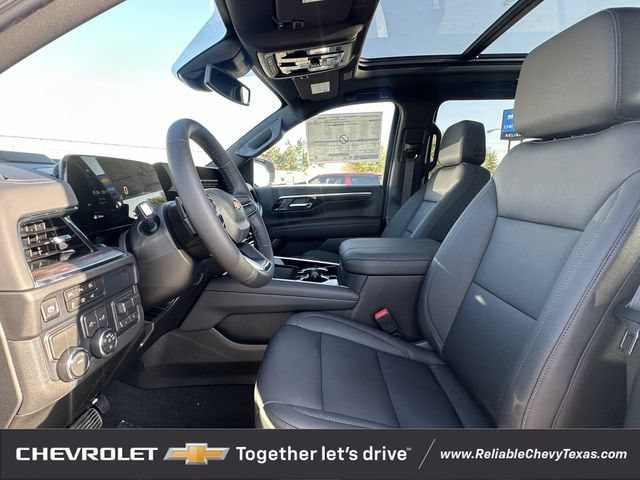 2026 Chevrolet Suburban LT - Photo 25