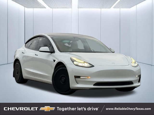 2021 Tesla Model 3 Base