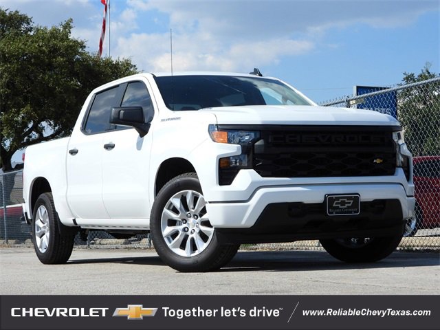 2026 Chevrolet Silverado 1500 Custom photo 2