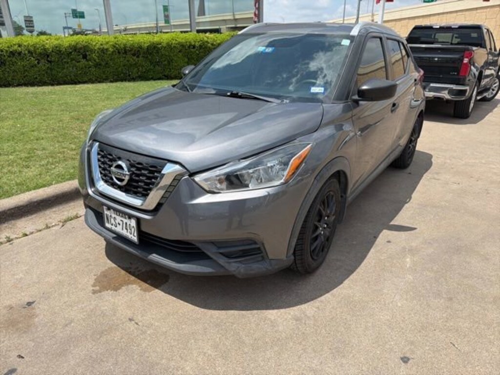 Used 2018 Nissan Kicks S SUV