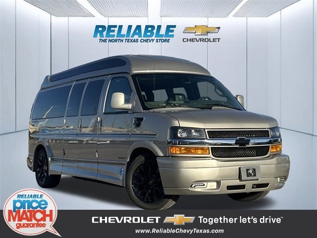 2025 Chevrolet Express Cargo Work Van's photo