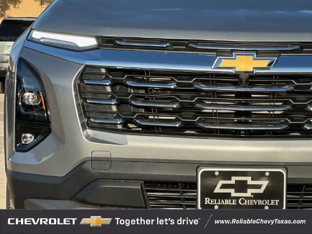 2027 Chevrolet Equinox LT - Photo 8