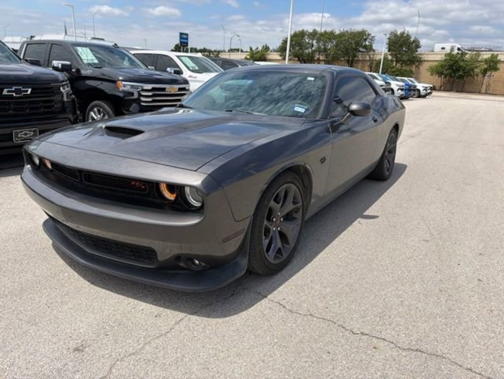 Used 2019 Dodge Challenger R/T Coupe