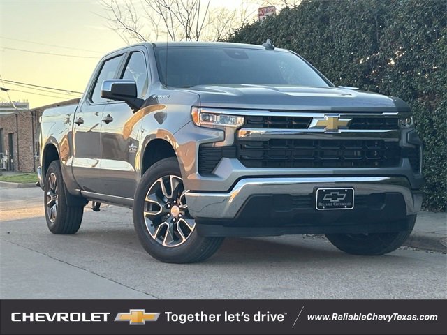 2025 Chevrolet Silverado 1500 LT photo 2