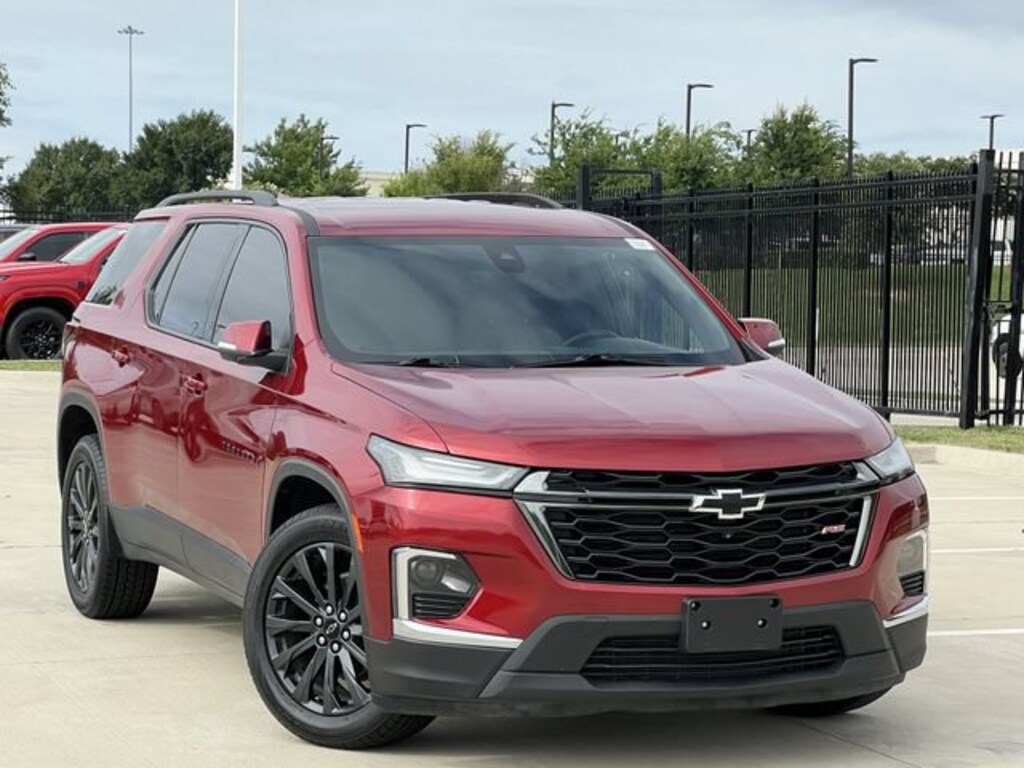Used 2023 Chevrolet Traverse RS SUV