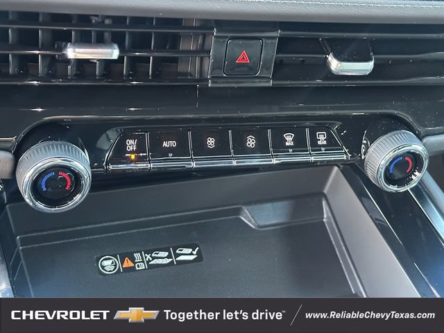 2026 Chevrolet Suburban LT - Photo 18