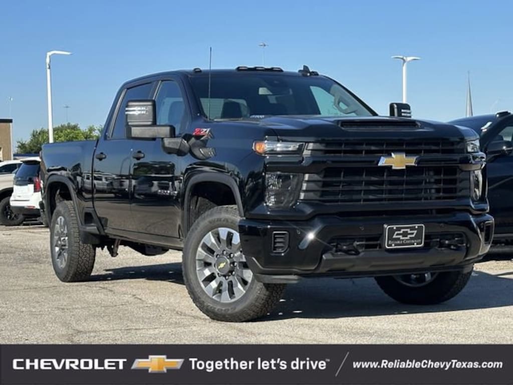 New 2026 Chevrolet Silverado 2500 HD Custom Truck Crew Cab