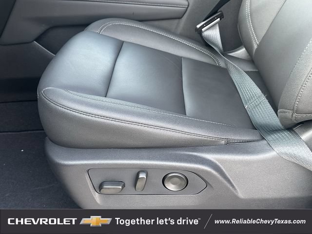 2026 Chevrolet Suburban LT - Photo 23